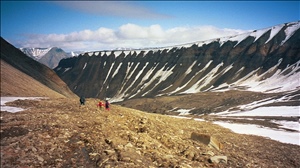 062799 spitzbergenimg001.jpg